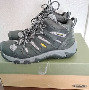 Keen Men's Gray and Black Waterproof Hiking Boots